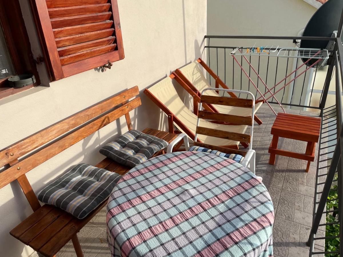 Apartmani Ivana Tivat Exterior foto