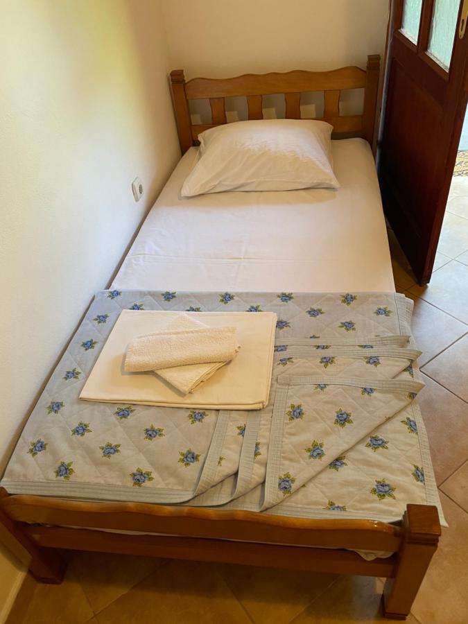 Apartmani Ivana Tivat Exterior foto