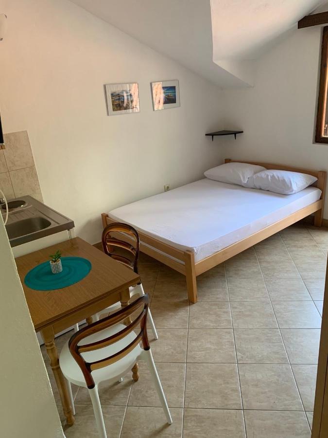 Apartmani Ivana Tivat Exterior foto