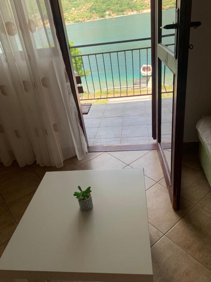 Apartmani Ivana Tivat Exterior foto