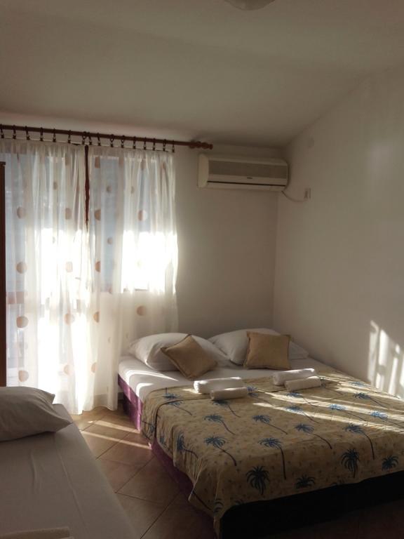 Apartmani Ivana Tivat Exterior foto