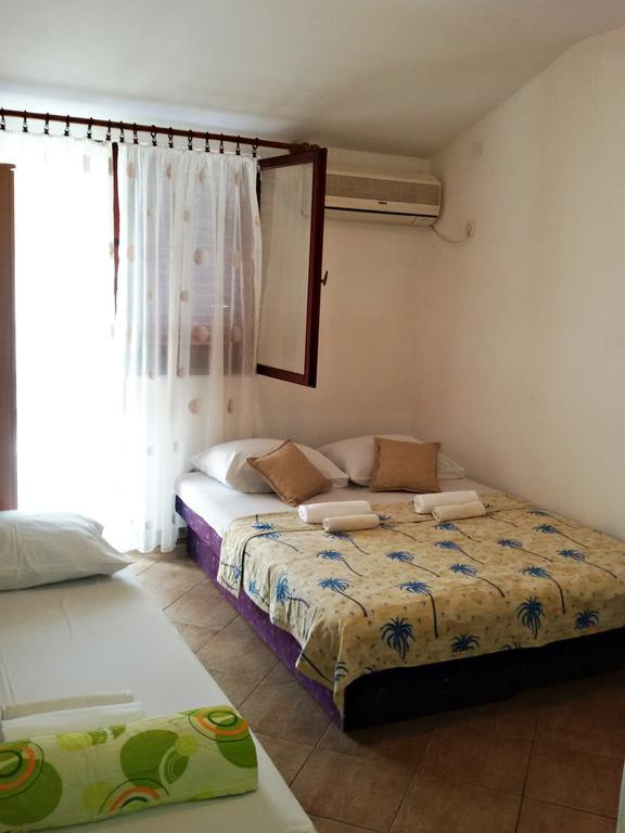 Apartmani Ivana Tivat Exterior foto