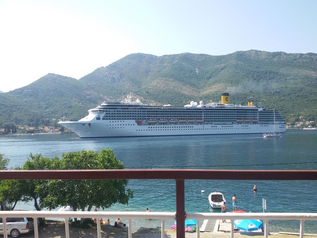 Apartmani Ivana Tivat Exterior foto