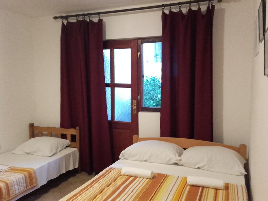 Apartmani Ivana Tivat Exterior foto